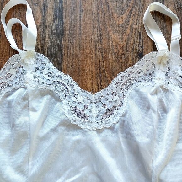 Vintage 70s/80s Peter Pan Cami Lingerie Slip New With Tags Antron III Nylon S - Picture 3 of 8